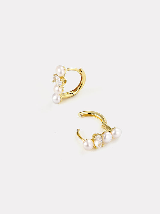 Huggies Pearl Earrings